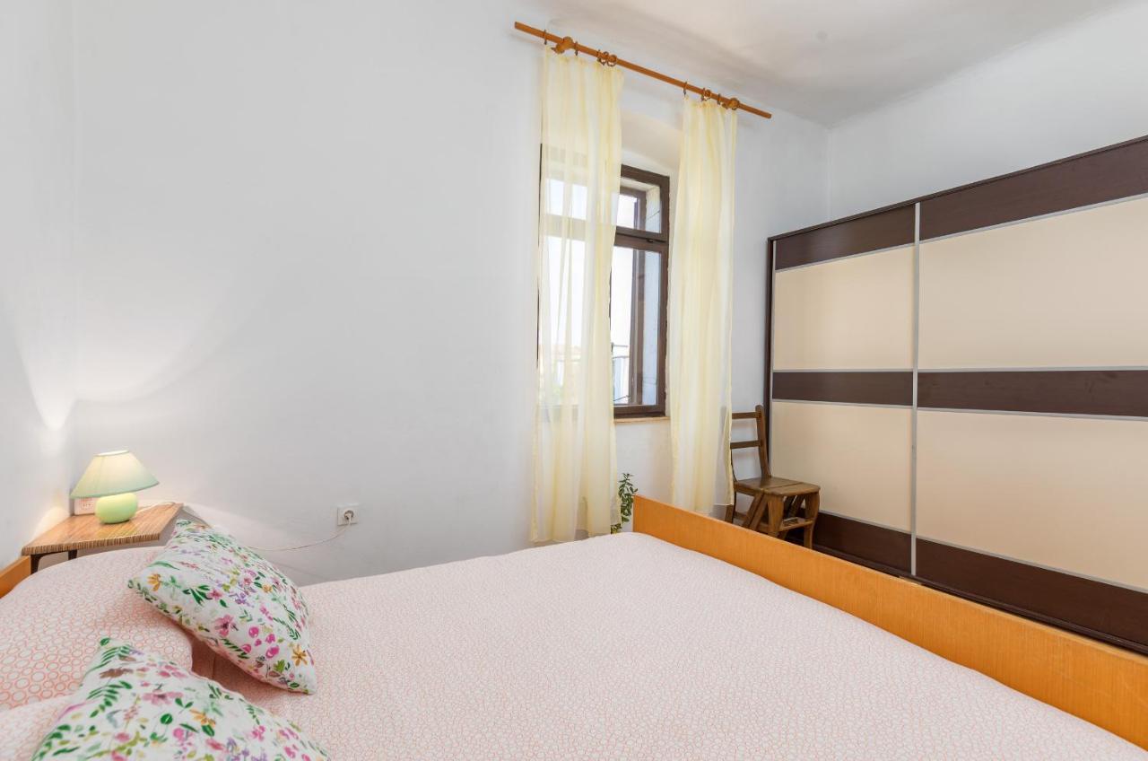 Apartment Ana Fažana Extérieur photo